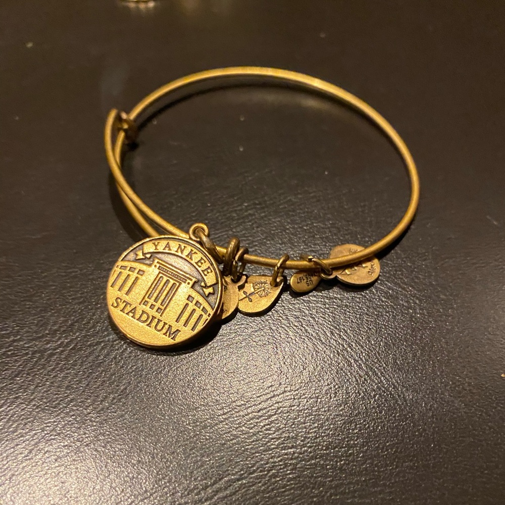 Alex and Ani Yankees bracelet